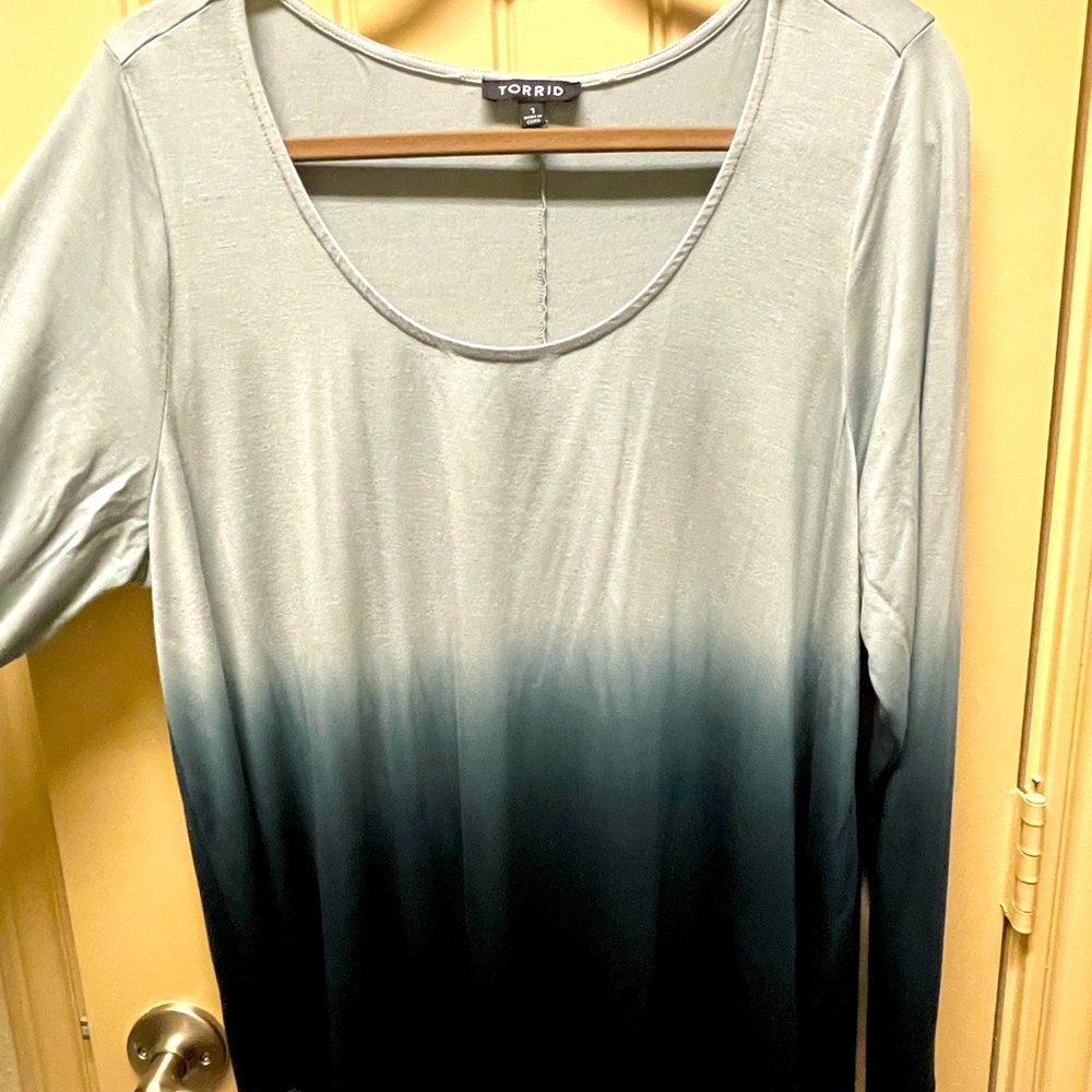 Ombré long sleeve shirt like NEW